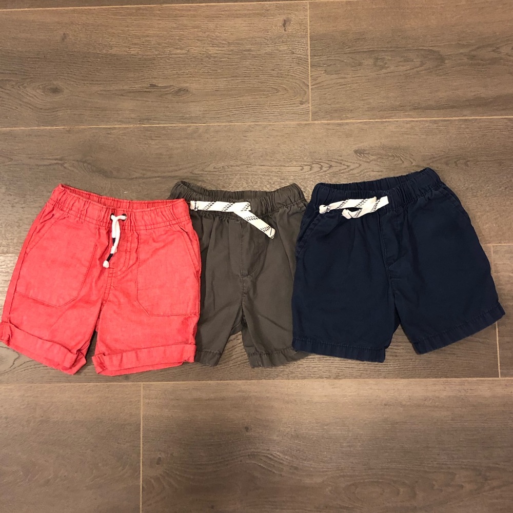 Boys Size 18M Shorts.
